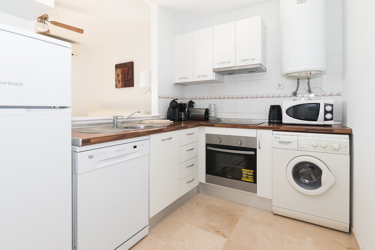 Appartement te koop in Manilva | 1 slaapkamers H5351194