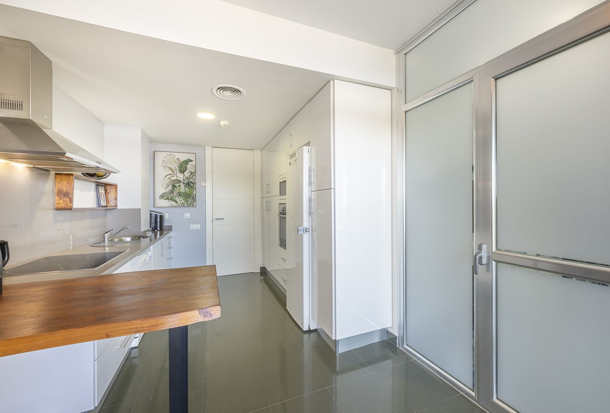 Appartement te koop in Manilva | 3 slaapkamers H5357305