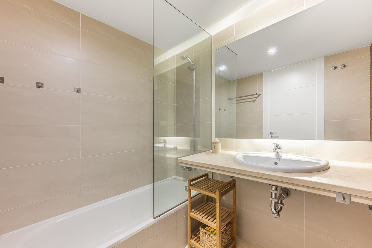 Appartement te koop in Manilva | 3 slaapkamers H5357305