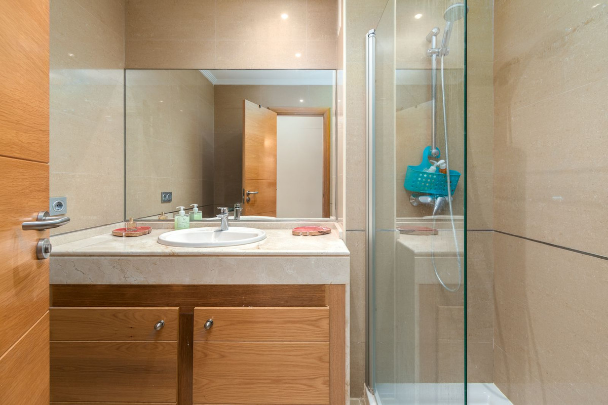 Appartement te koop in Manilva | 2 slaapkamers H5366863