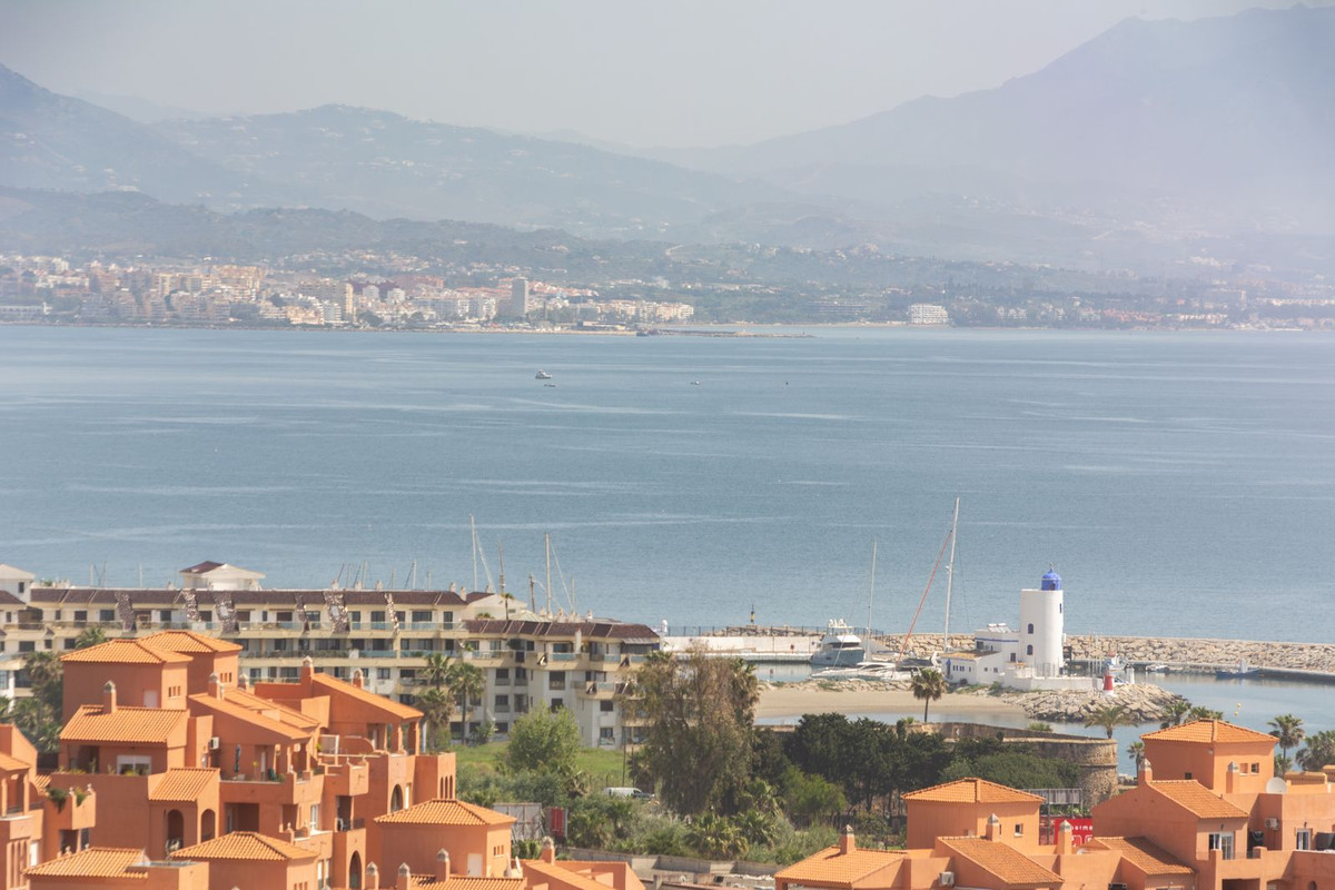 Appartement te koop in Manilva | 2 slaapkamers H5366863