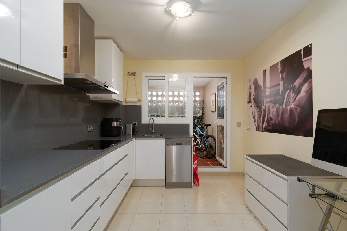 Appartement te koop in Manilva | 2 slaapkamers H5366863