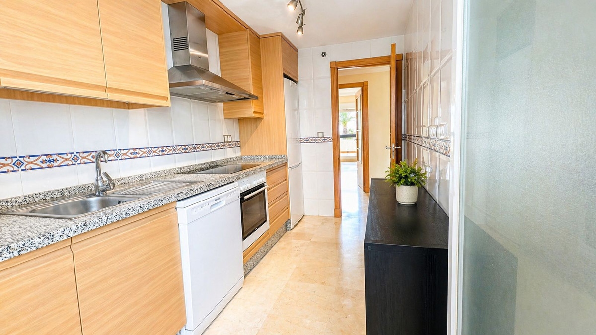 Appartement te koop in Manilva | 2 slaapkamers H5367523