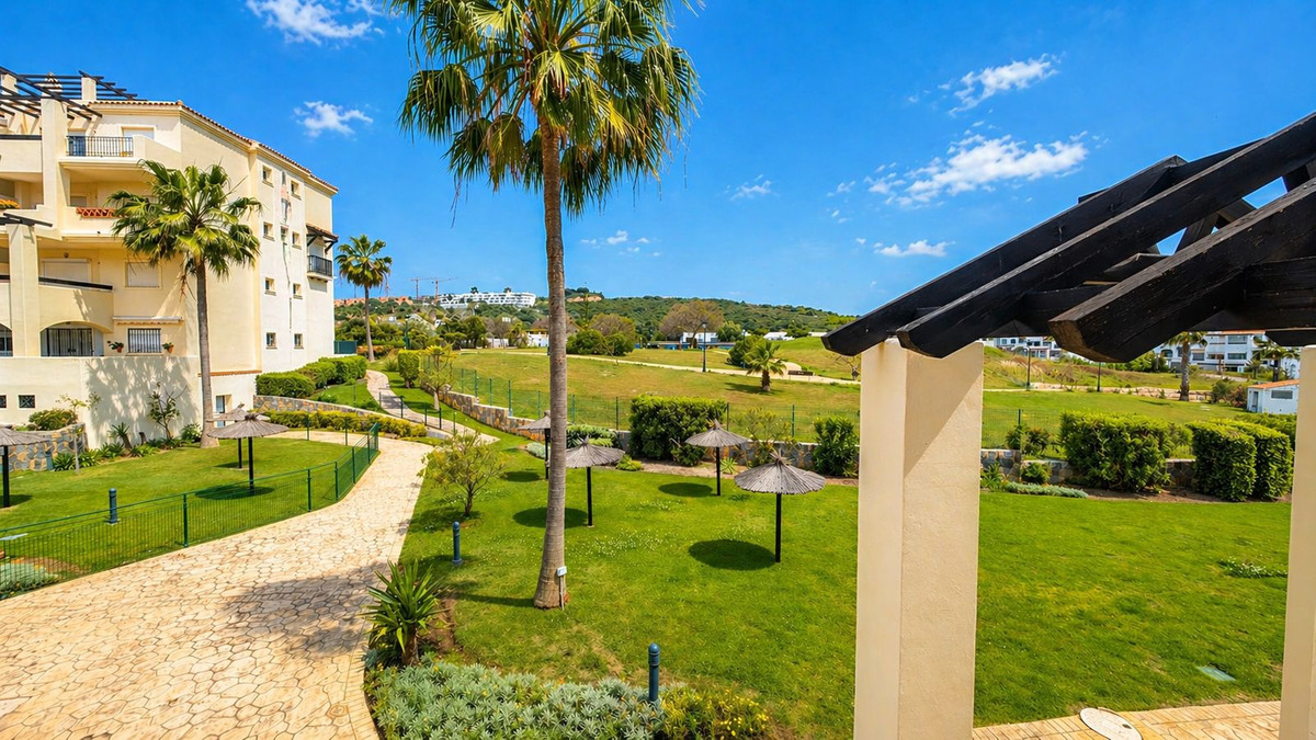 Appartement te koop in Manilva | 2 slaapkamers H5367523