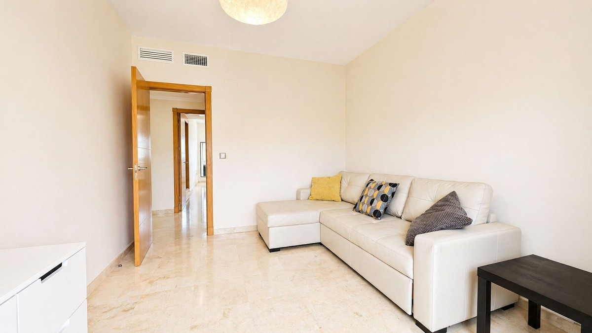 Appartement te koop in Manilva | 2 slaapkamers H5367523