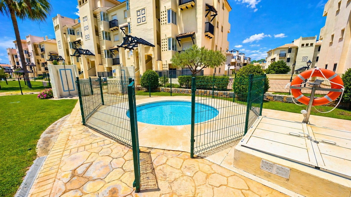 Appartement te koop in Manilva | 2 slaapkamers H5367523