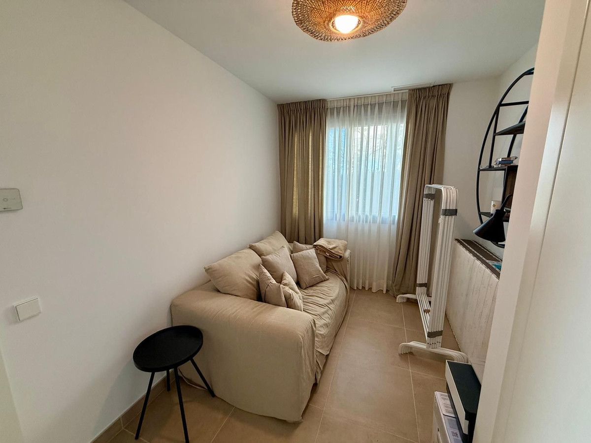 Appartement te koop in Manilva | 4 slaapkamers H5395903