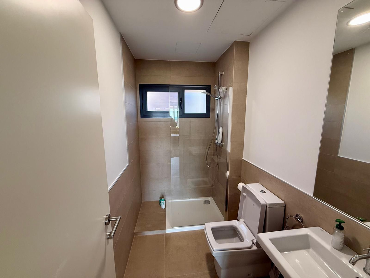 Appartement te koop in Manilva | 4 slaapkamers H5395903