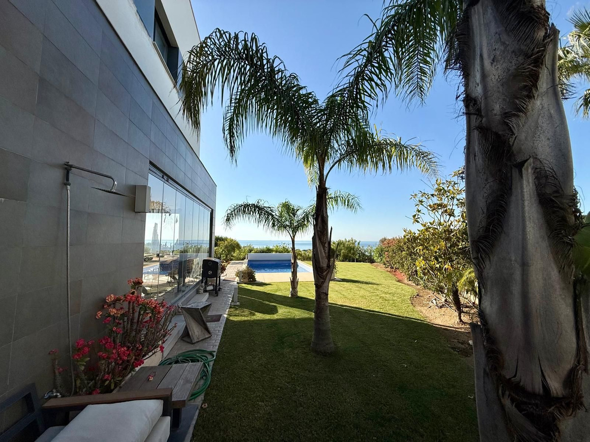 Appartement te koop in Manilva | 4 slaapkamers H5395903