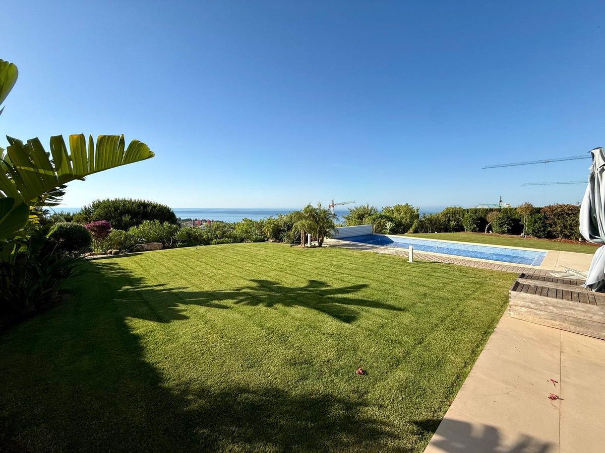 Appartement te koop in Manilva | 4 slaapkamers H5395903