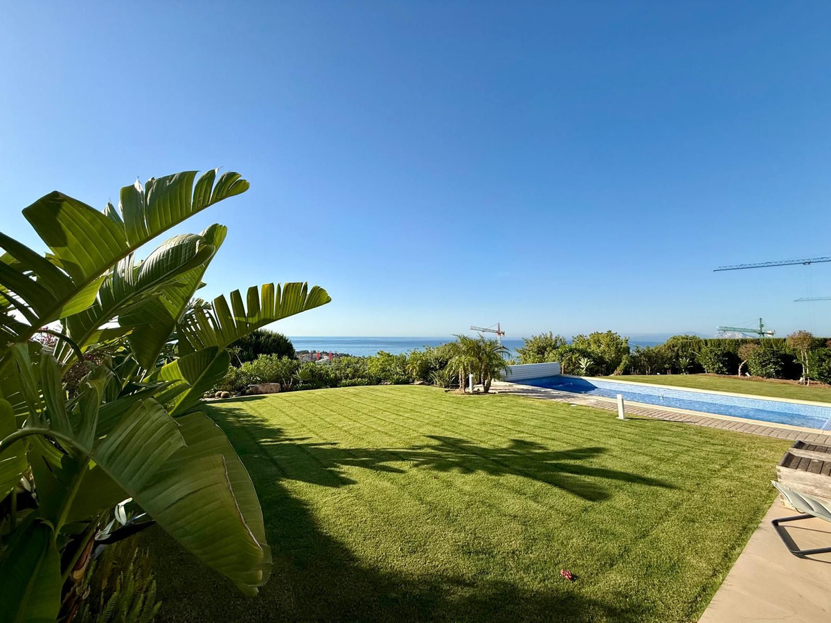 Appartement te koop in Manilva | 4 slaapkamers H5395903