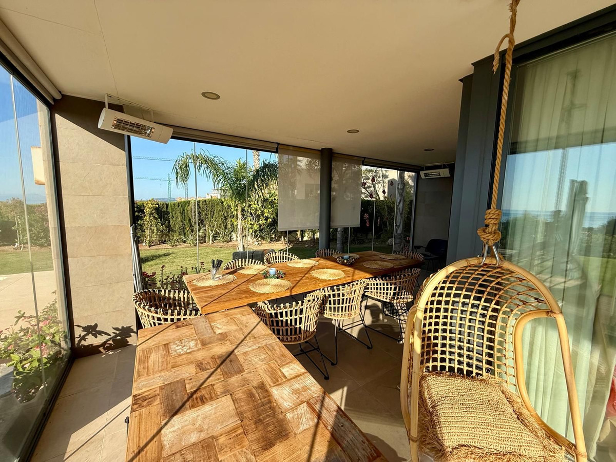 Appartement te koop in Manilva | 4 slaapkamers H5395903