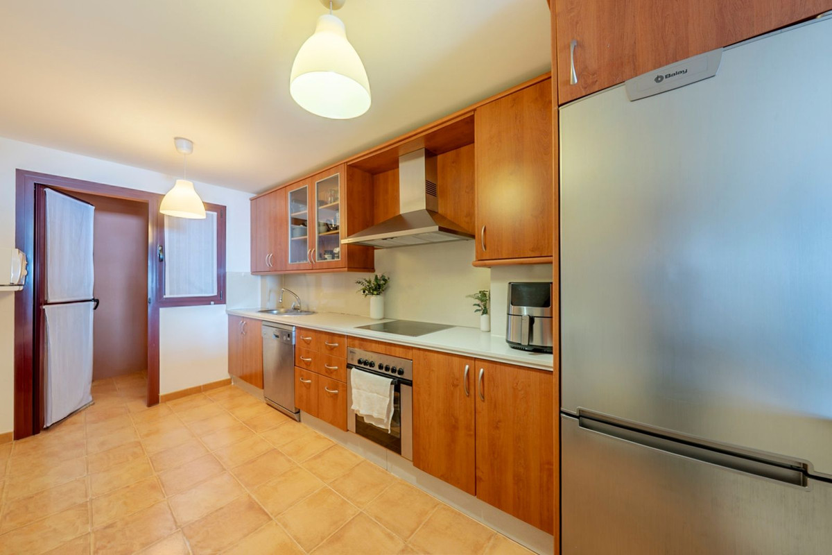 Penthouse te koop in Manilva | 2 slaapkamers H5402827