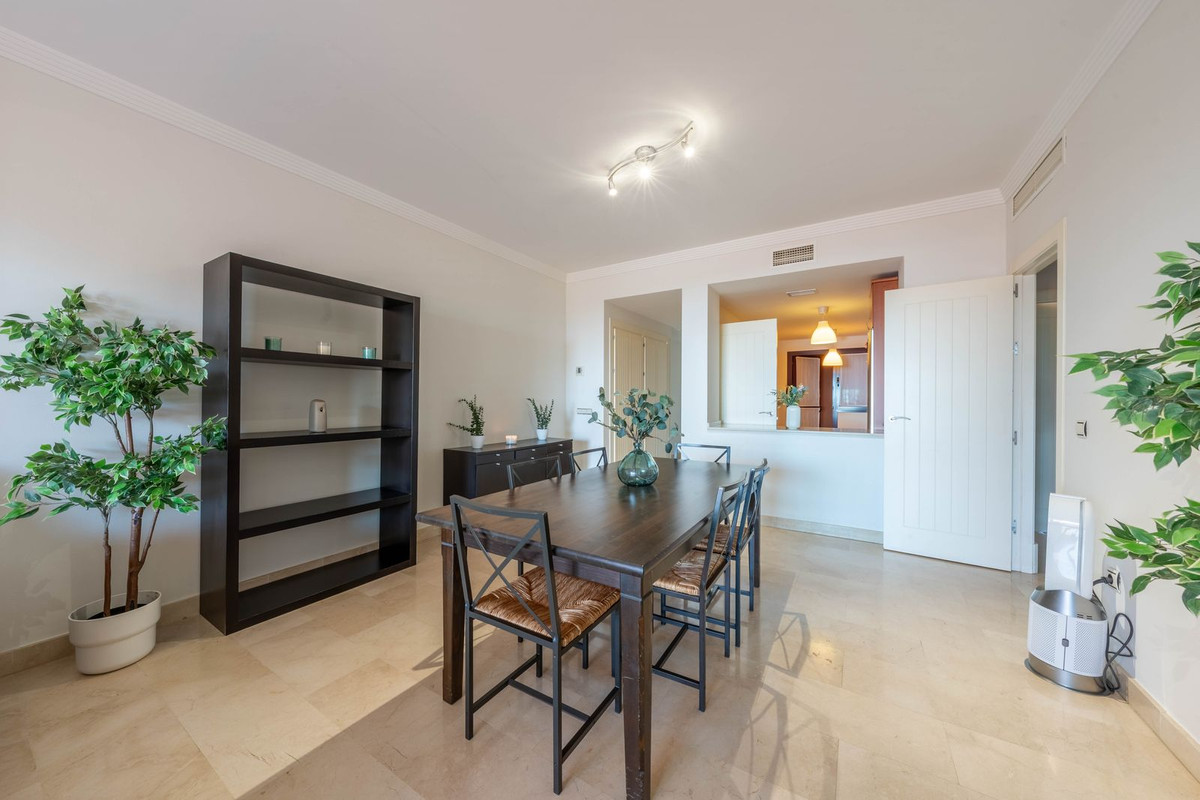 Penthouse te koop in Manilva | 2 slaapkamers H5402827