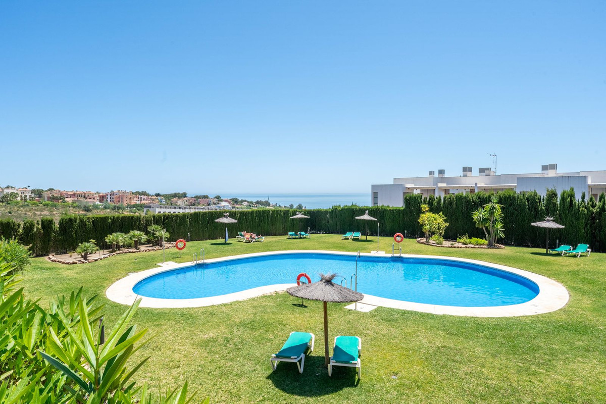 Penthouse te koop in Manilva | 2 slaapkamers H5402827