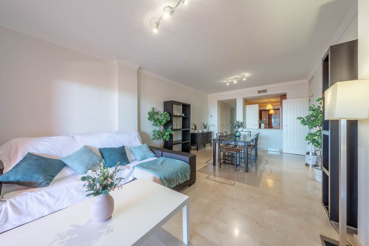 Penthouse te koop in Manilva | 2 slaapkamers H5402827