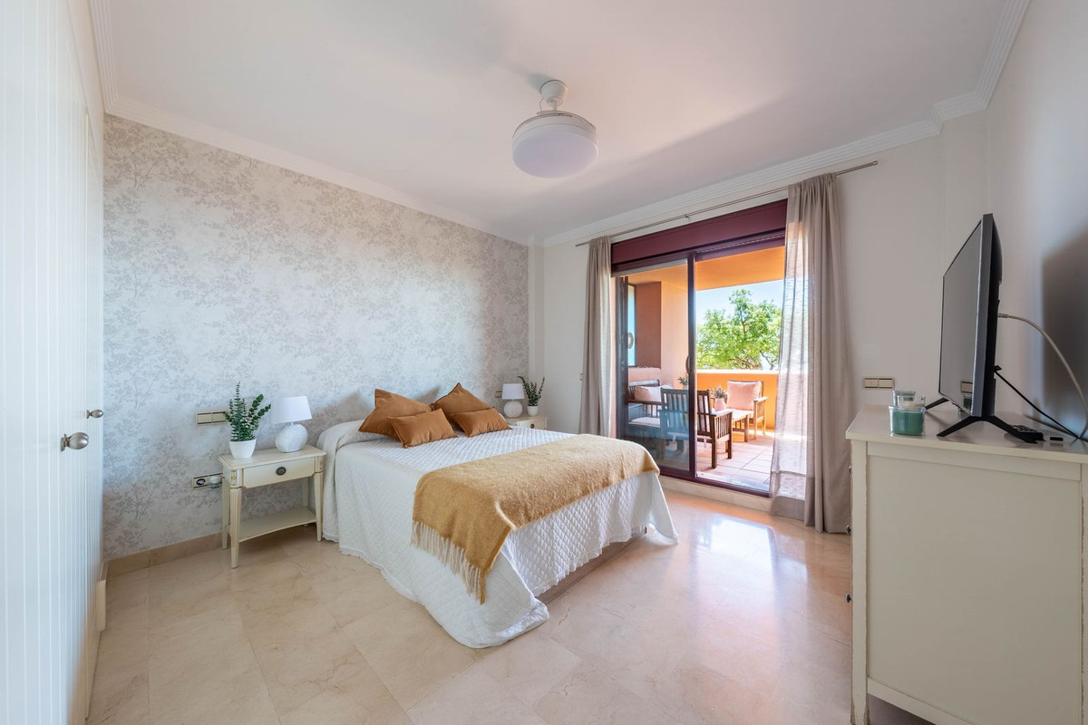 Penthouse te koop in Manilva | 2 slaapkamers H5402827