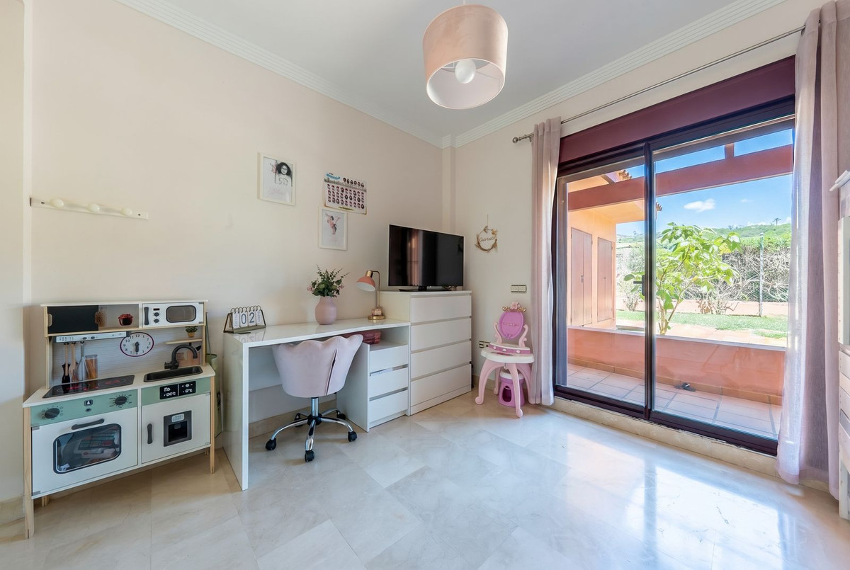 Penthouse te koop in Manilva | 2 slaapkamers H5402827