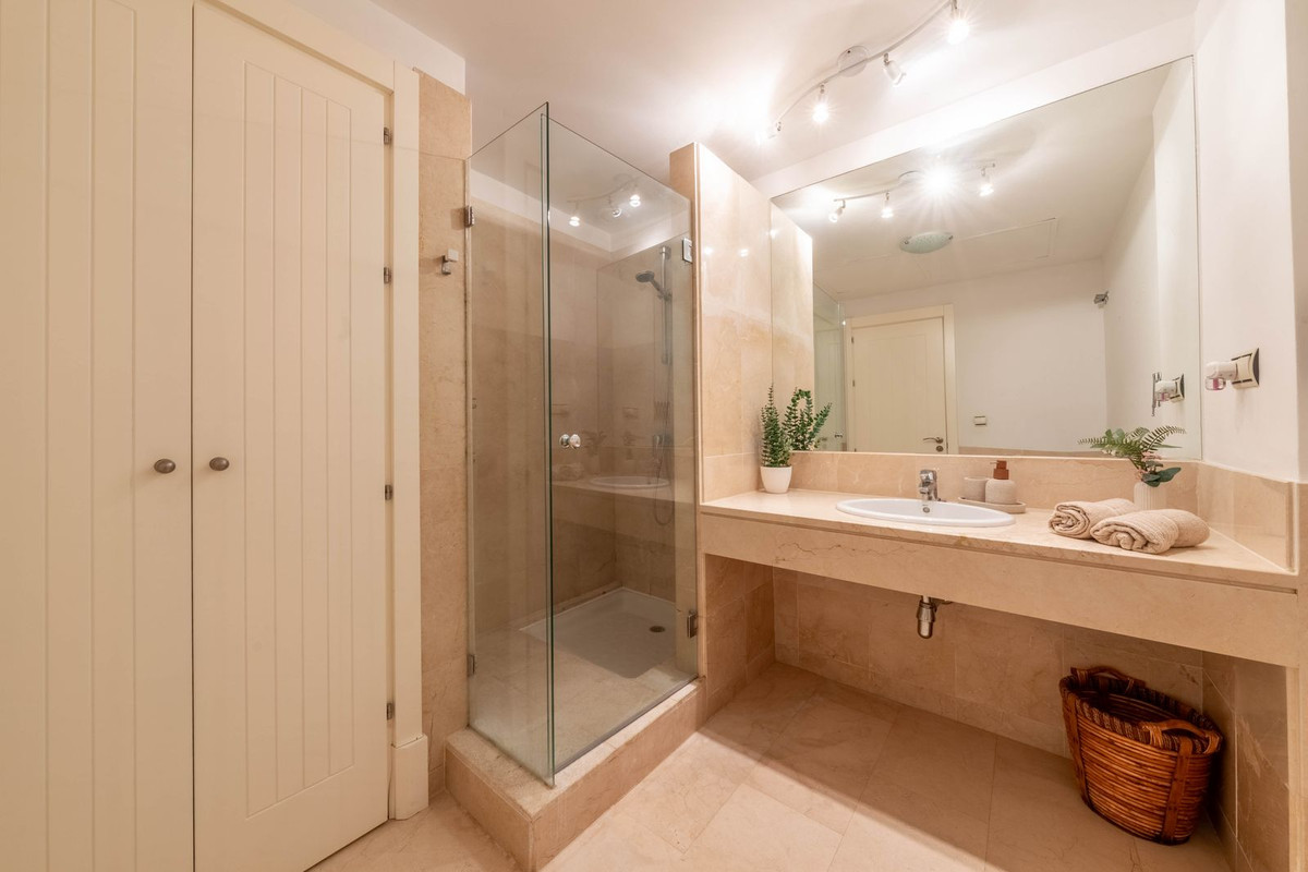 Penthouse te koop in Manilva | 2 slaapkamers H5402827