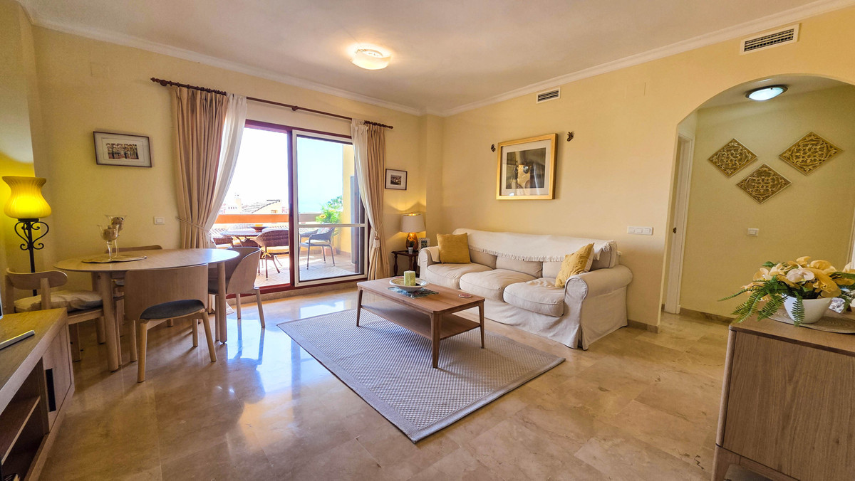 Appartement te koop in Manilva | 2 slaapkamers H5420161