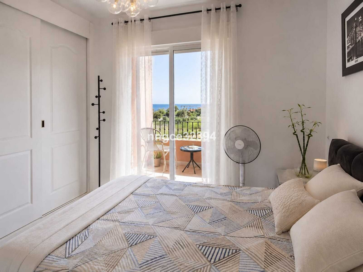 Penthouse te koop in Manilva | 2 slaapkamers H5422531