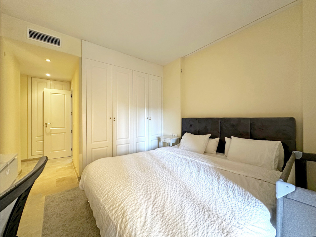 Appartement te koop in Manilva | 3 slaapkamers H5422720