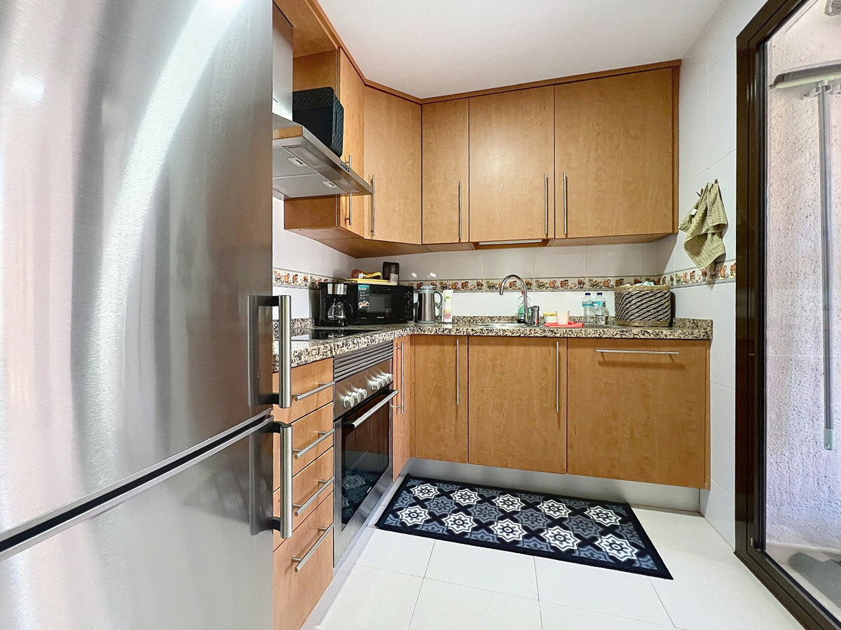 Appartement te koop in Manilva | 2 slaapkamers H5422735