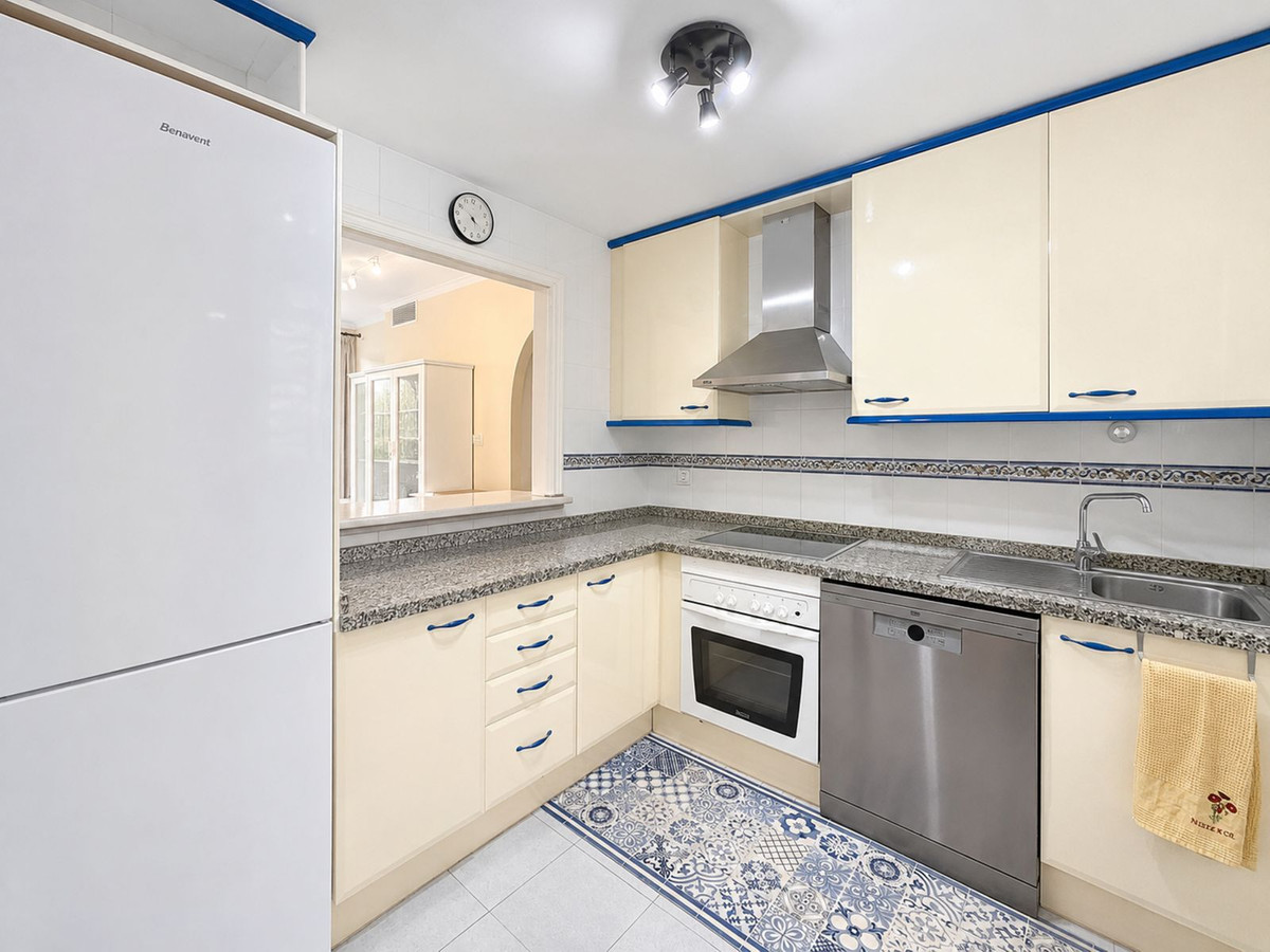 Appartement te koop in Manilva | 2 slaapkamers H5423980