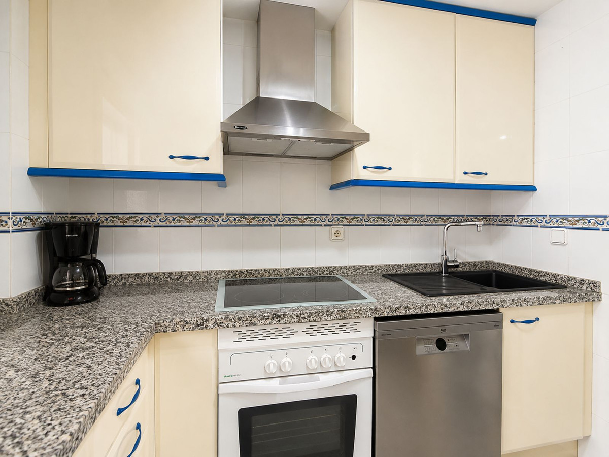 Appartement te koop in Manilva | 2 slaapkamers H5423980