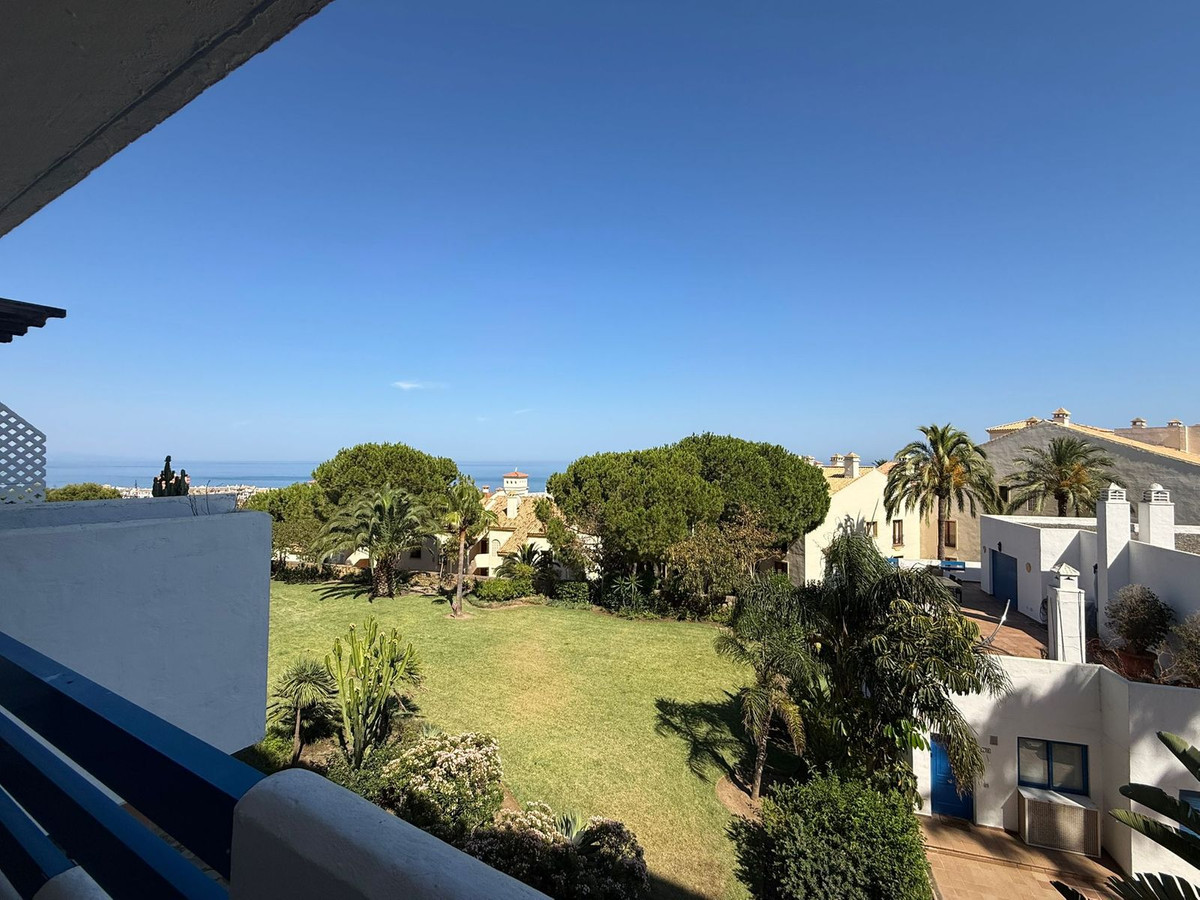 Appartement te koop in Manilva | 2 slaapkamers H5423980