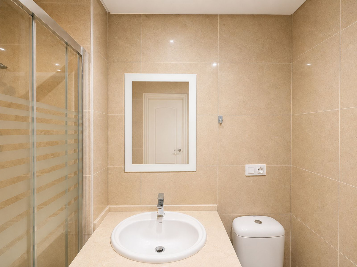 Appartement te koop in Manilva | 2 slaapkamers H5423980