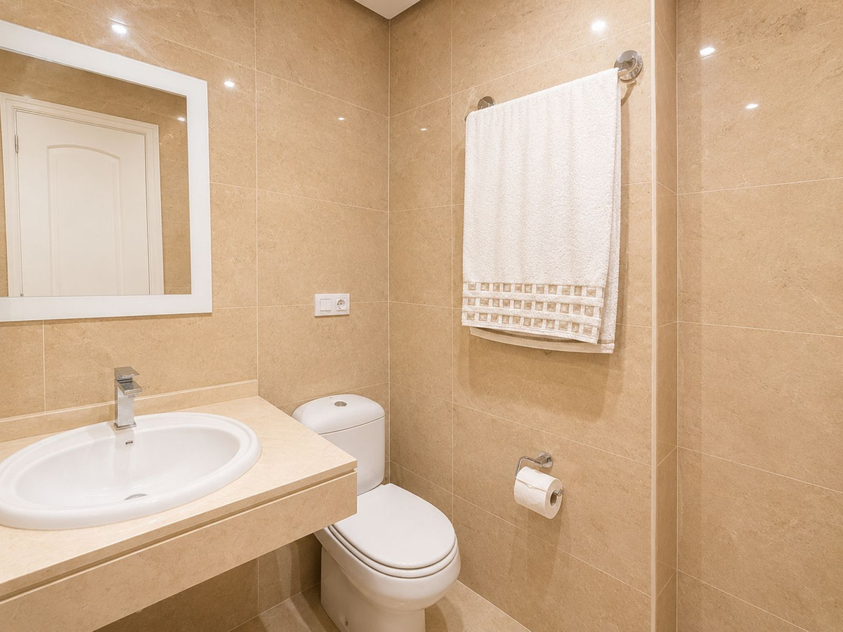 Appartement te koop in Manilva | 2 slaapkamers H5423980