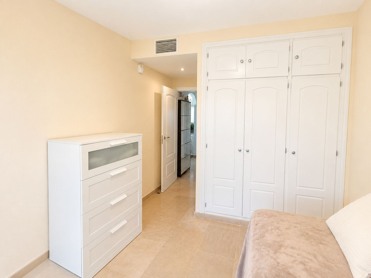 Appartement te koop in Manilva | 2 slaapkamers H5423980