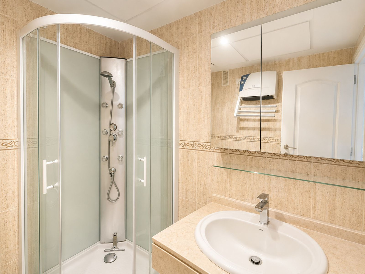 Appartement te koop in Manilva | 2 slaapkamers H5423980