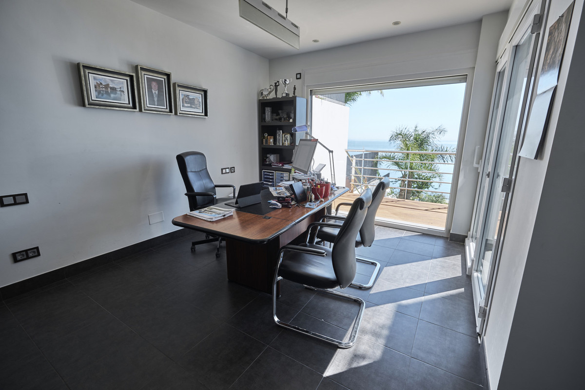 Property main view 44