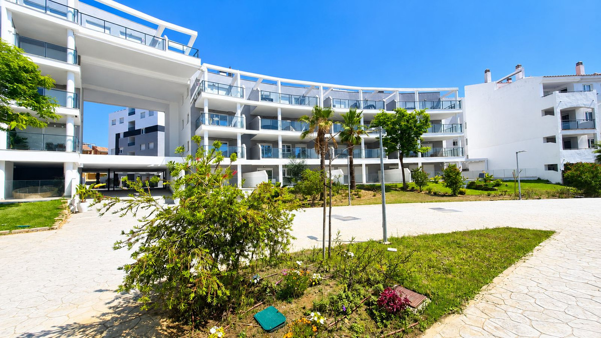 Appartement te koop in Manilva | 2 slaapkamers H5429530