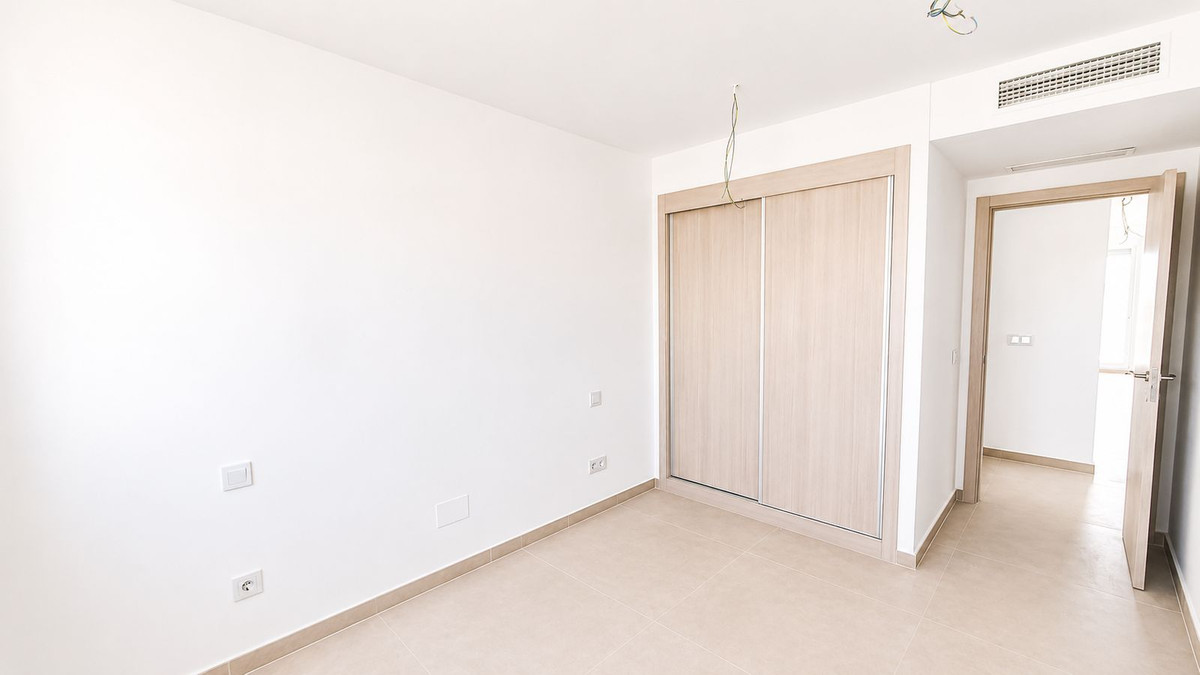 Appartement te koop in Manilva | 2 slaapkamers H5429530
