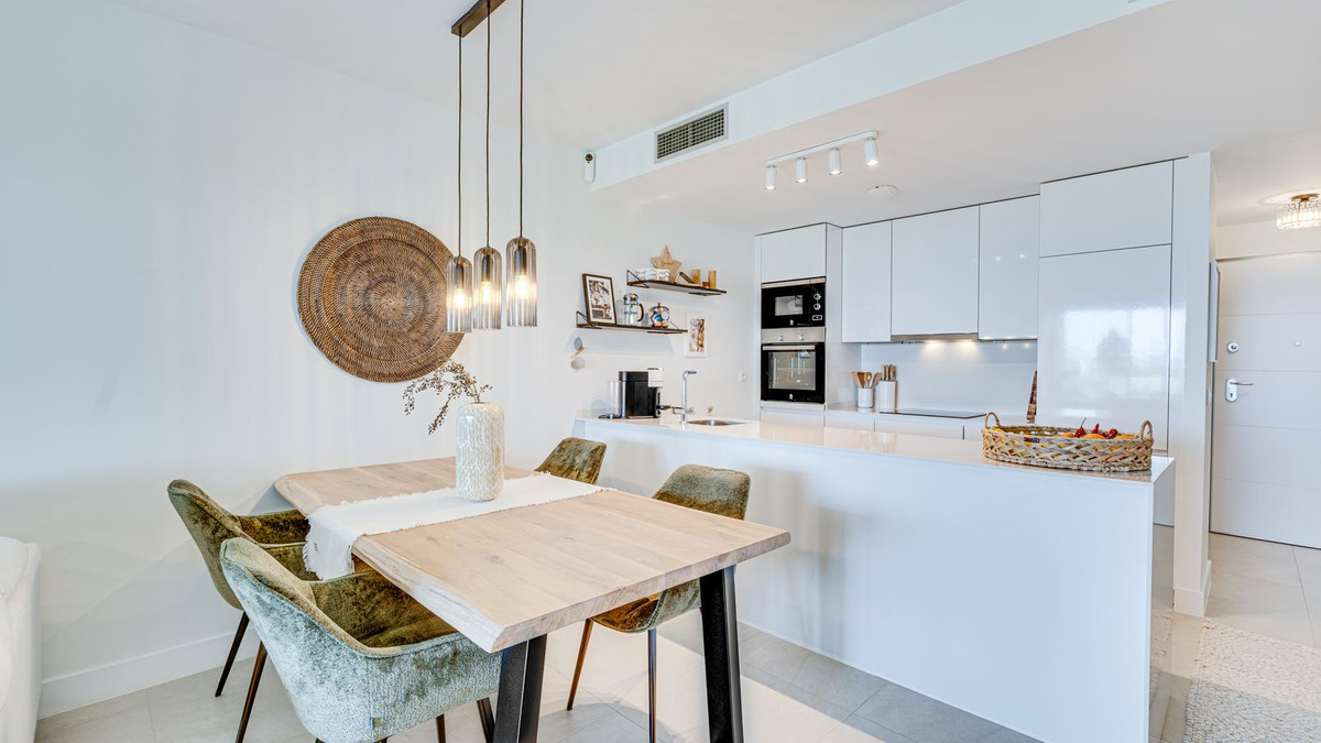 Appartement te koop in Manilva | 2 slaapkamers H5433961