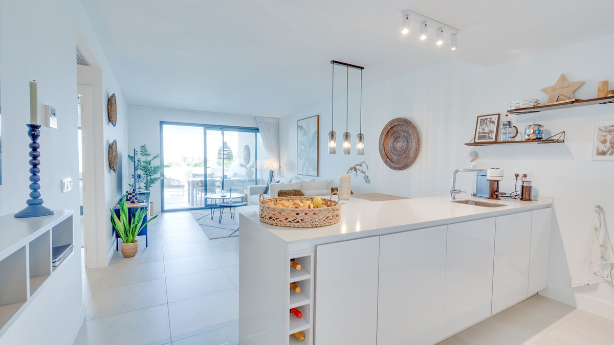 Appartement te koop in Manilva | 2 slaapkamers H5433961