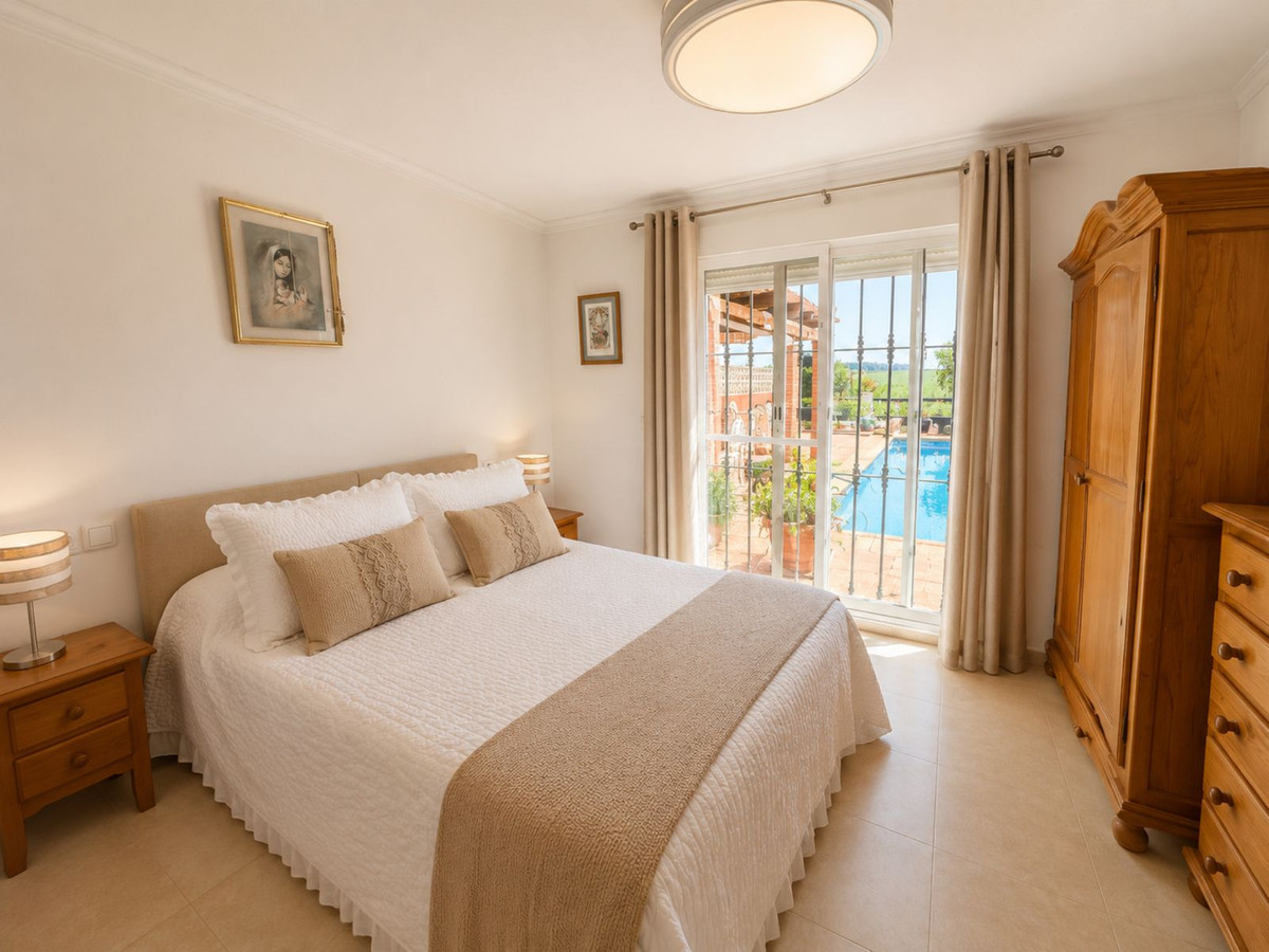Appartement te koop in Manilva | 2 slaapkamers H5434888