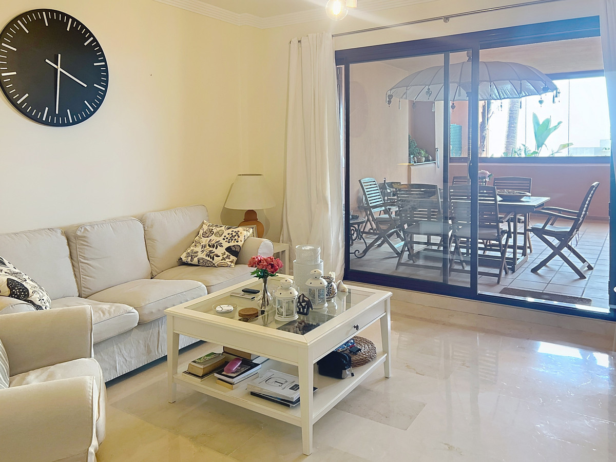 Appartement te koop in Manilva | 2 slaapkamers H5435362