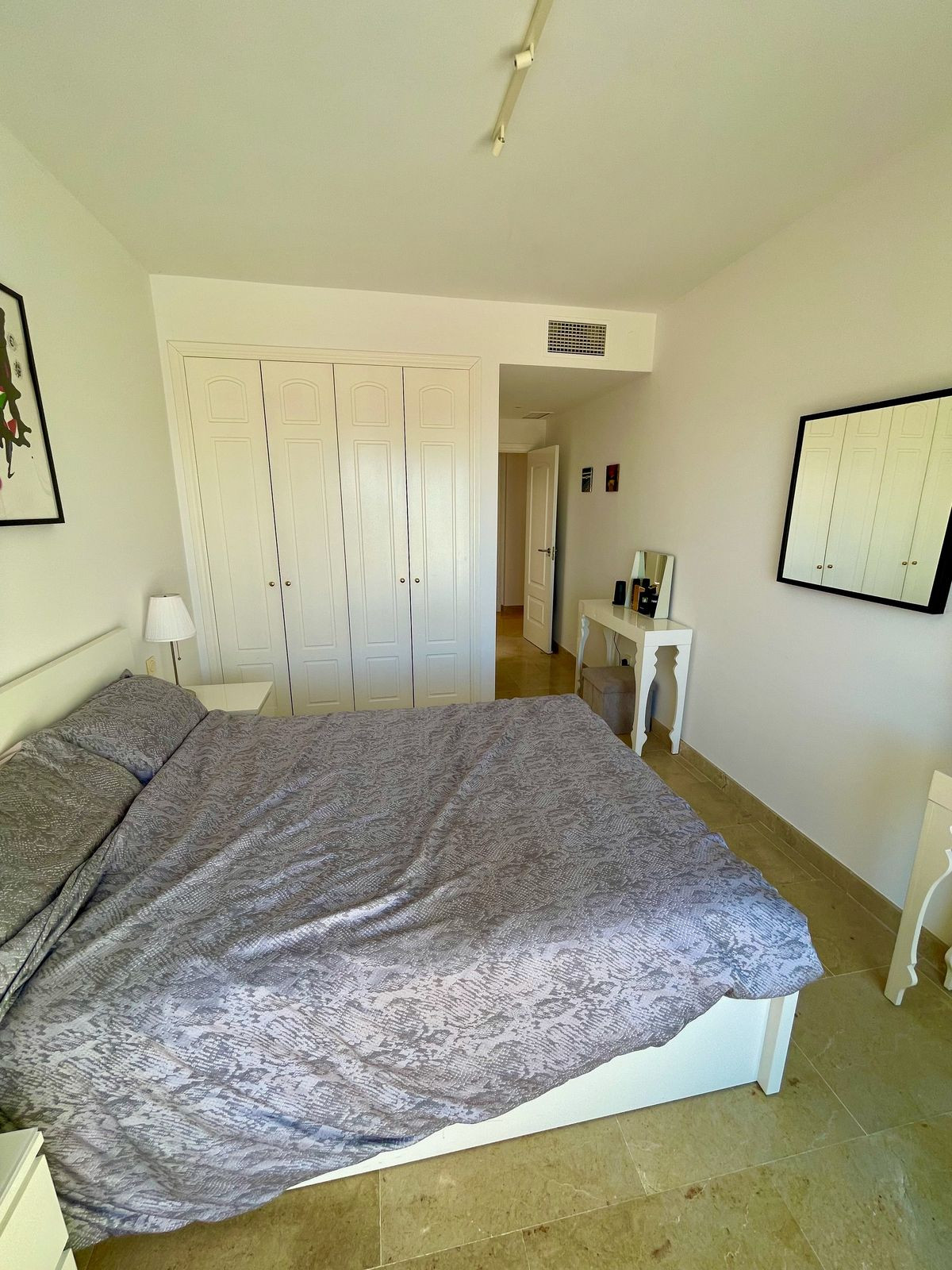 Appartement te koop in Manilva | 2 slaapkamers H5435422