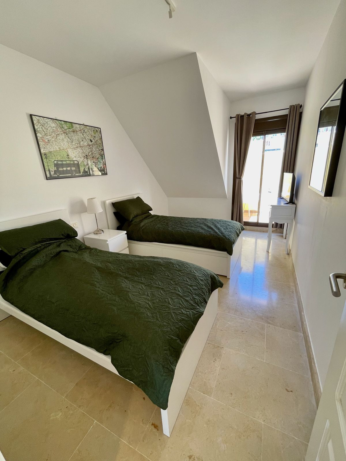 Appartement te koop in Manilva | 2 slaapkamers H5435422