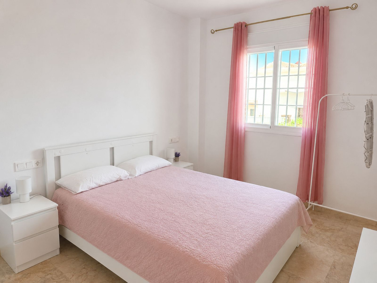 Appartement te koop in Manilva | 2 slaapkamers H5439622