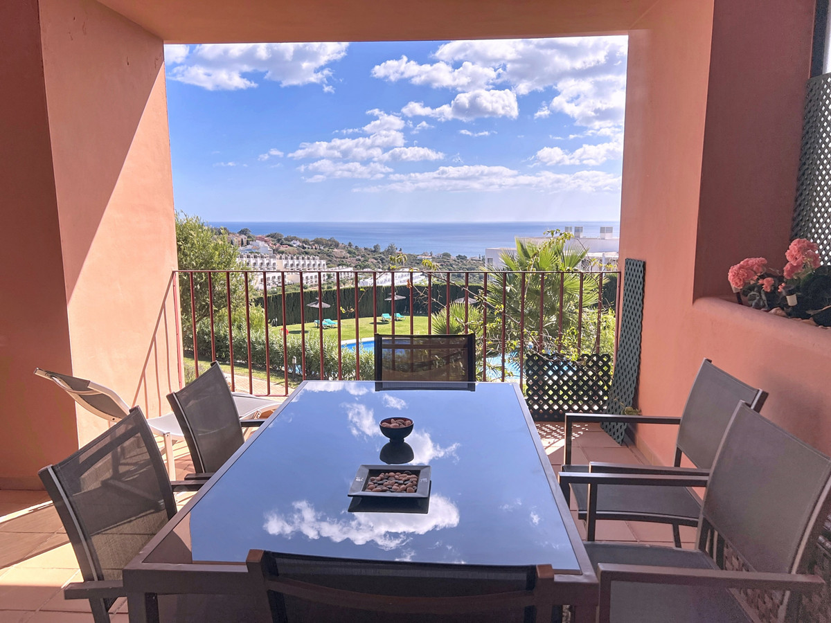 Appartement te koop in Manilva | 2 slaapkamers H5440120