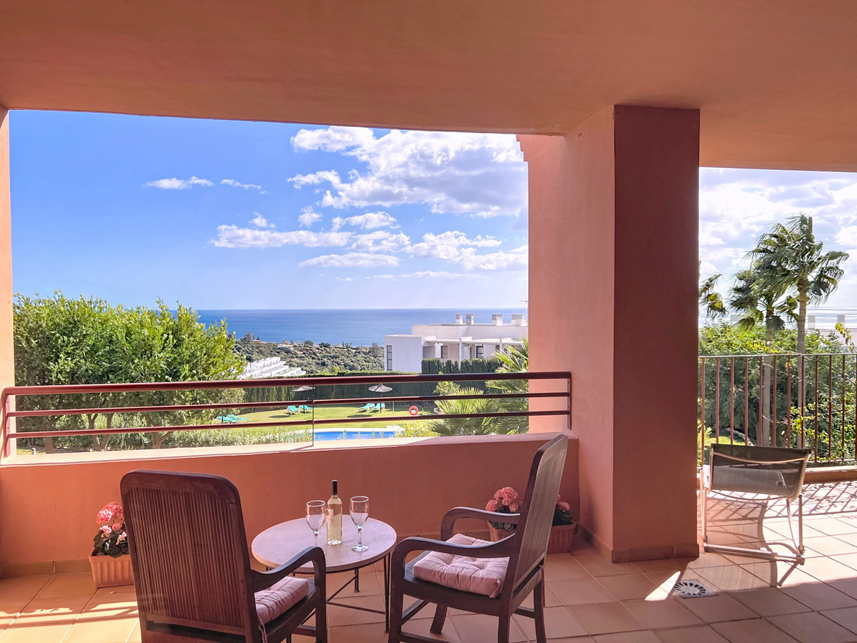 Appartement te koop in Manilva | 2 slaapkamers H5440120