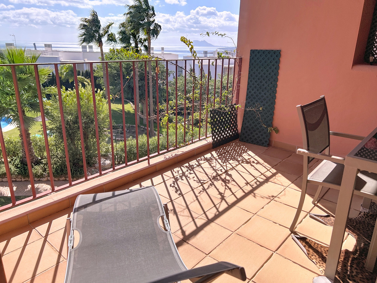 Appartement te koop in Manilva | 2 slaapkamers H5440120