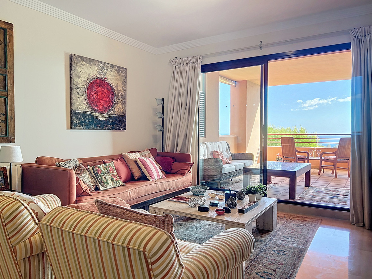 Appartement te koop in Manilva | 2 slaapkamers H5440120