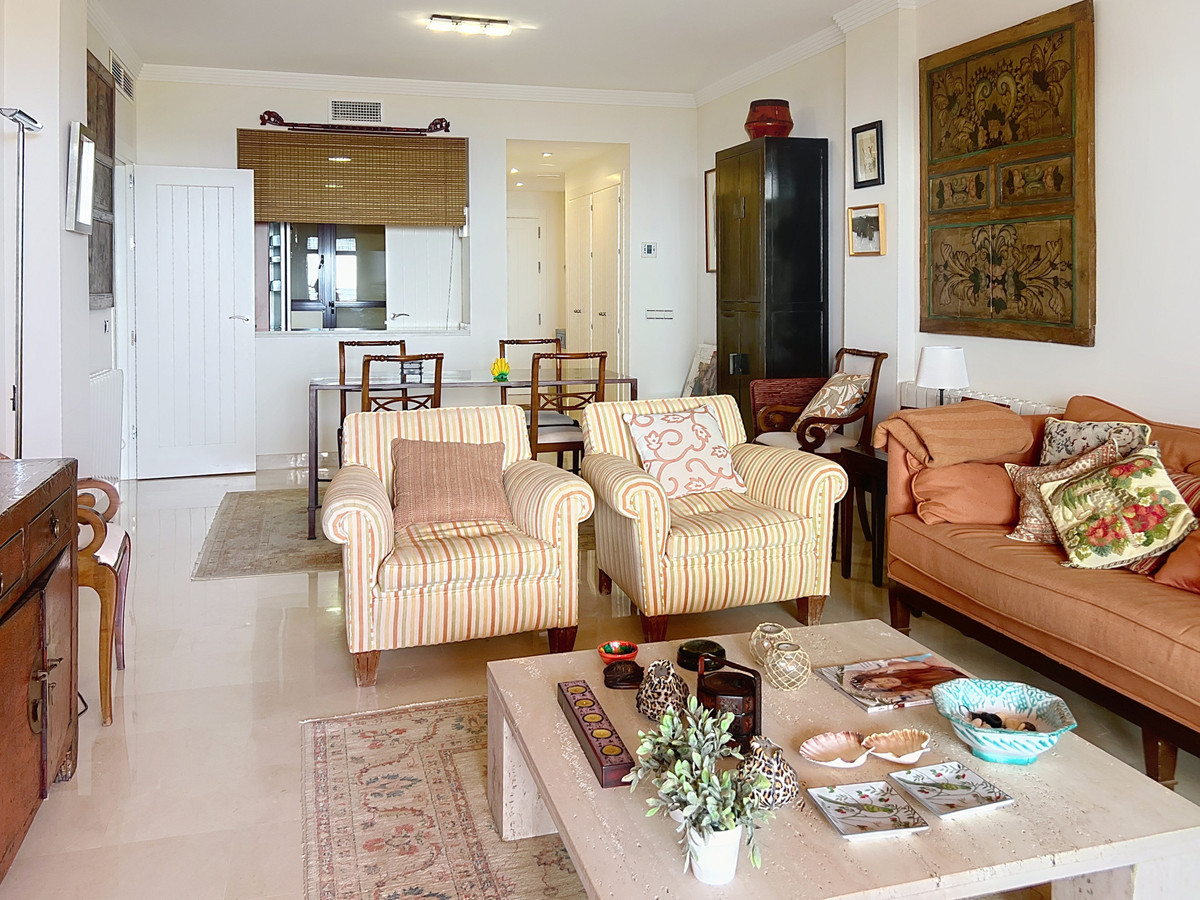 Appartement te koop in Manilva | 2 slaapkamers H5440120