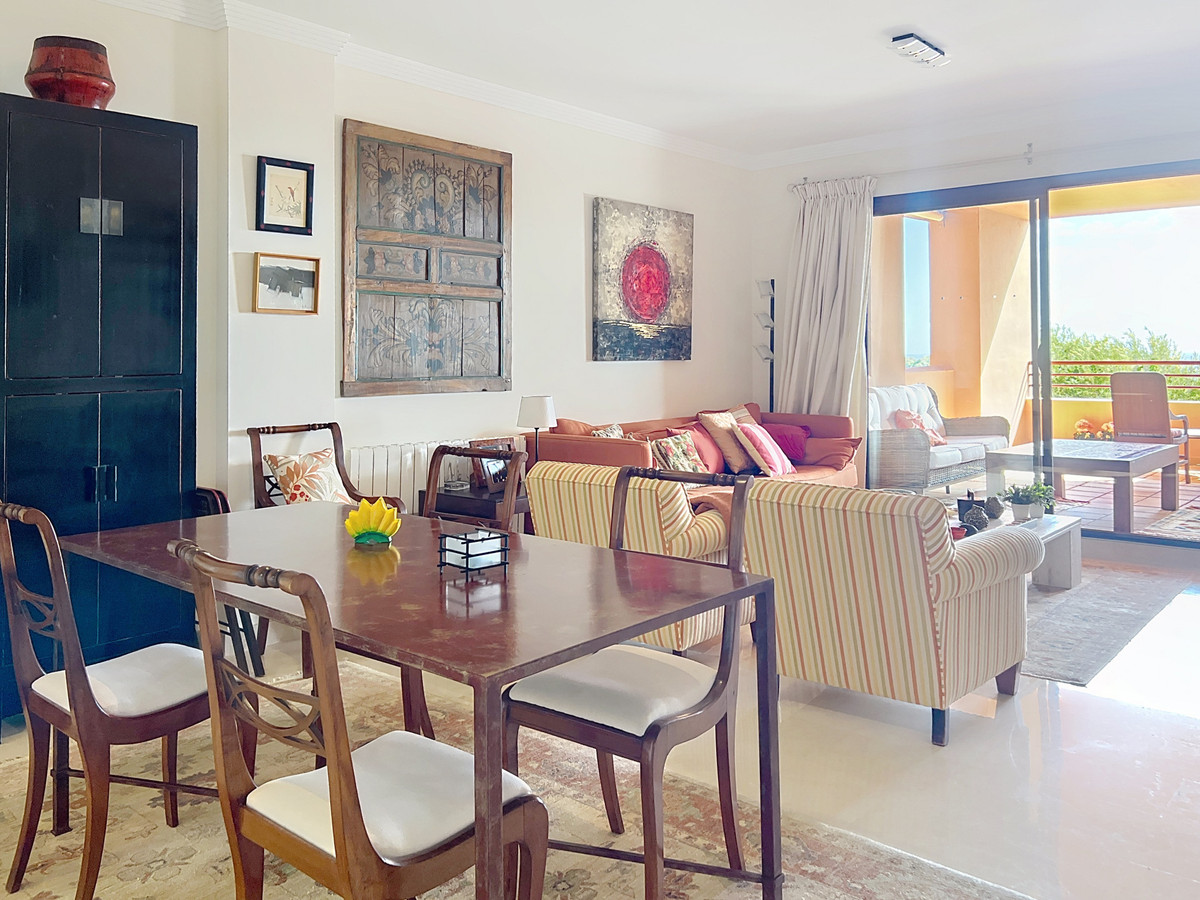 Appartement te koop in Manilva | 2 slaapkamers H5440120